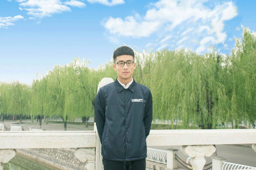 刘洋 个人 60246.jpg